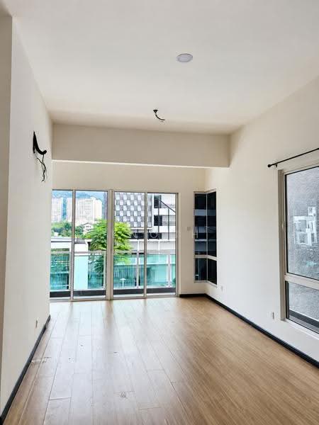 3-storey Terraced House for Sale in Sungai Ara (Penang) - Enoch Tiu - Living Room - PropertyGuru.com.my
