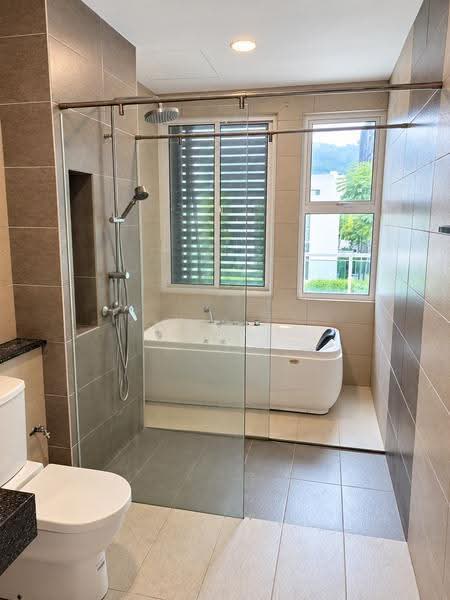 3-storey Terraced House for Sale in Sungai Ara (Penang) - Enoch Tiu - Bathroom - PropertyGuru.com.my