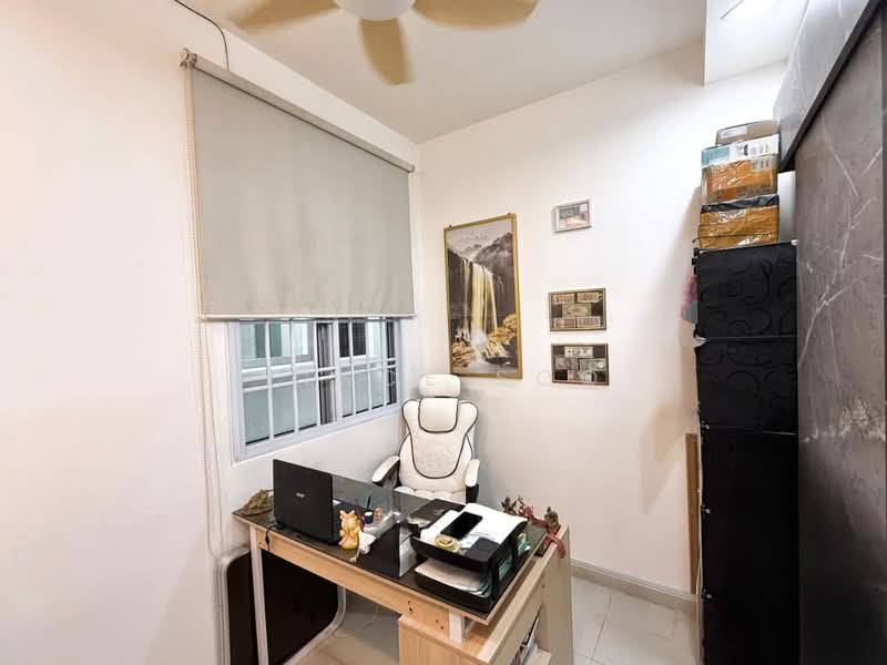 Apartment for Sale at Lake View Suites - Vince Soo - Study - PropertyGuru.com.my