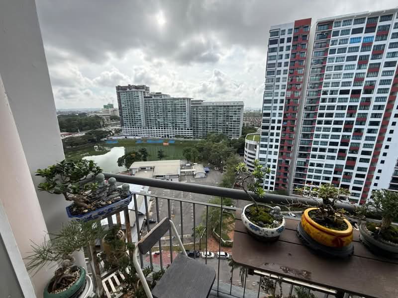 Apartment for Sale at Lake View Suites - Vince Soo - Balcony - PropertyGuru.com.my
