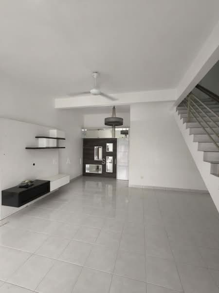 2-storey Terraced House for Rent in Johor Bahru (Johor) - Kai Siong - Living Room - PropertyGuru.com.my