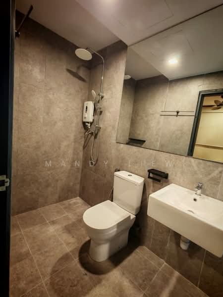 Servis Apartment untuk Dijual di Suite Enesta - Mandy Liew - Bathroom - PropertyGuru.com.my