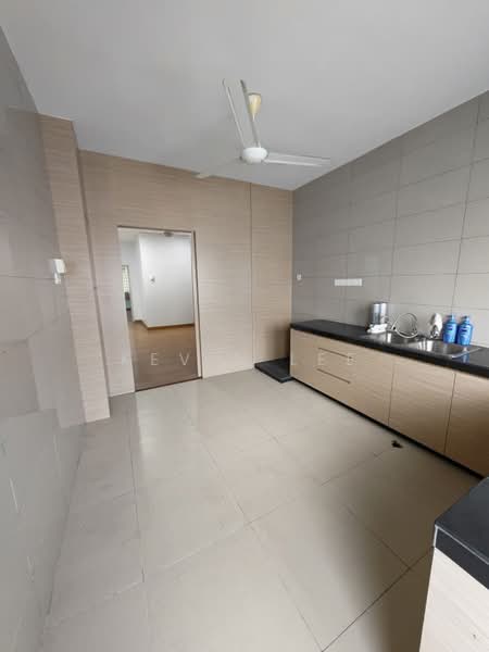 1-storey Terraced House for Sale in Tongkang Pechah (Batu Pahat) - Kevin Lee - Kitchen - PropertyGuru.com.my