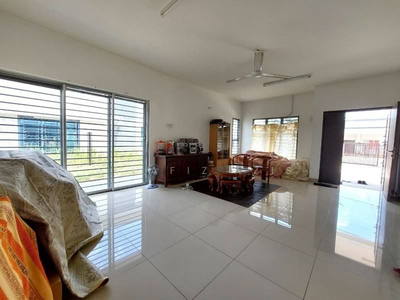 Bungalow House for Sale in Taman Sri Lambak (Kluang) - ALHAFIZ AZIS - PropertyGuru.com.my