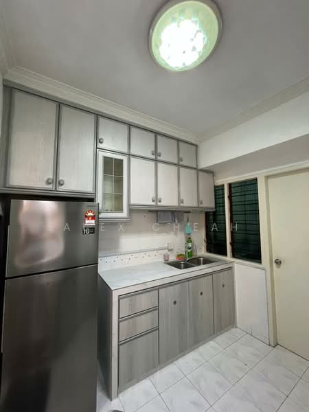 Condominium for Rent at Marina Bay Condominium - Alex Cheah - Kitchen - PropertyGuru.com.my