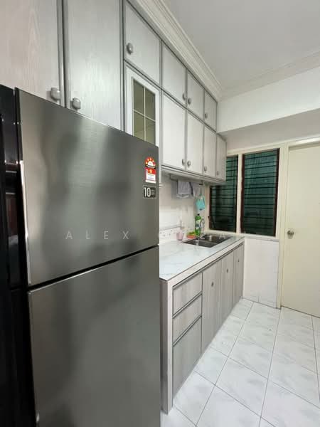 Condominium for Rent at Marina Bay Condominium - Alex Cheah - Kitchen - PropertyGuru.com.my