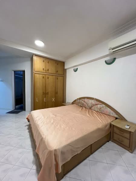 Condominium for Rent at Marina Bay Condominium - Alex Cheah - Bedroom - PropertyGuru.com.my