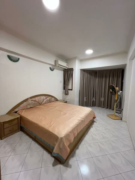 Condominium for Rent at Marina Bay Condominium - Alex Cheah - Bedroom - PropertyGuru.com.my