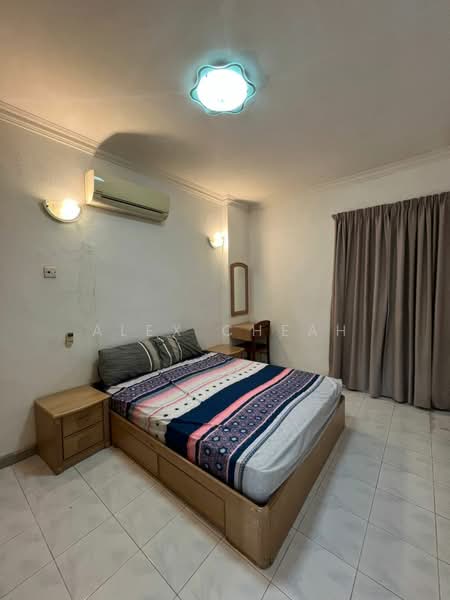 Condominium for Rent at Marina Bay Condominium - Alex Cheah - Bedroom - PropertyGuru.com.my