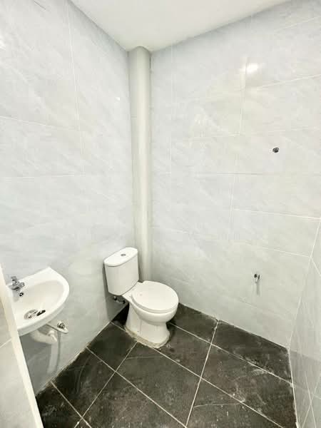 2-storey Terraced House for Sale in Taman Rinting (Masai) - Jordan Wong - Bathroom - PropertyGuru.com.my