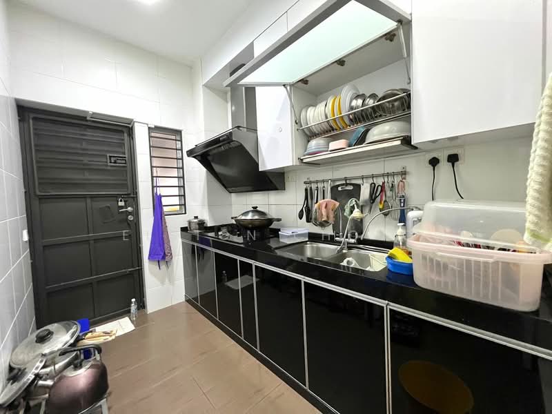 Rumah Berkembar untuk Dijual di Setia Eco Gardens (Gelang Patah) - Elston Chong - Kitchen - PropertyGuru.com.my