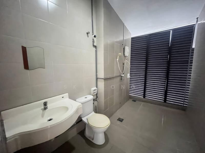 Terraced House for Sale in Bandar Puteri Puchong (Puchong) - Sky Wong - Bathroom - PropertyGuru.com.my