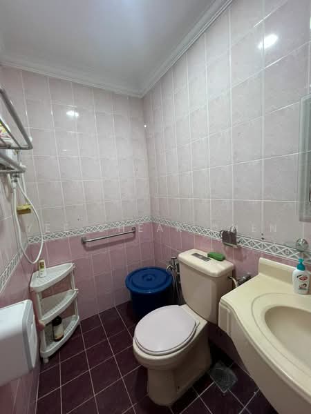 1-storey Terraced House for Sale in SS14 (Subang Jaya) - Yee Cheak Chen - Bathroom - PropertyGuru.com.my