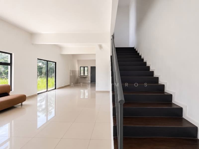 2-storey Terraced House for Sale in Kampung Batu 9 Kebun Baru (Telok Panglima Garang) - Izzat Zamros - PropertyGuru.com.my