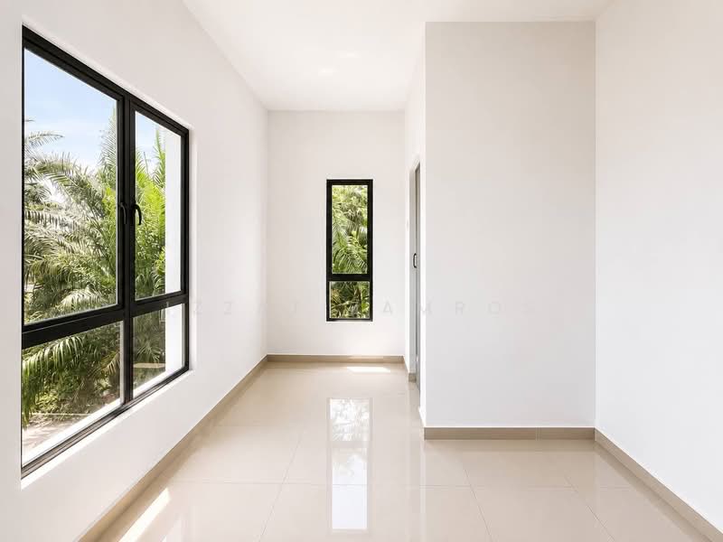 2-storey Terraced House for Sale in Kampung Batu 9 Kebun Baru (Telok Panglima Garang) - Izzat Zamros - PropertyGuru.com.my