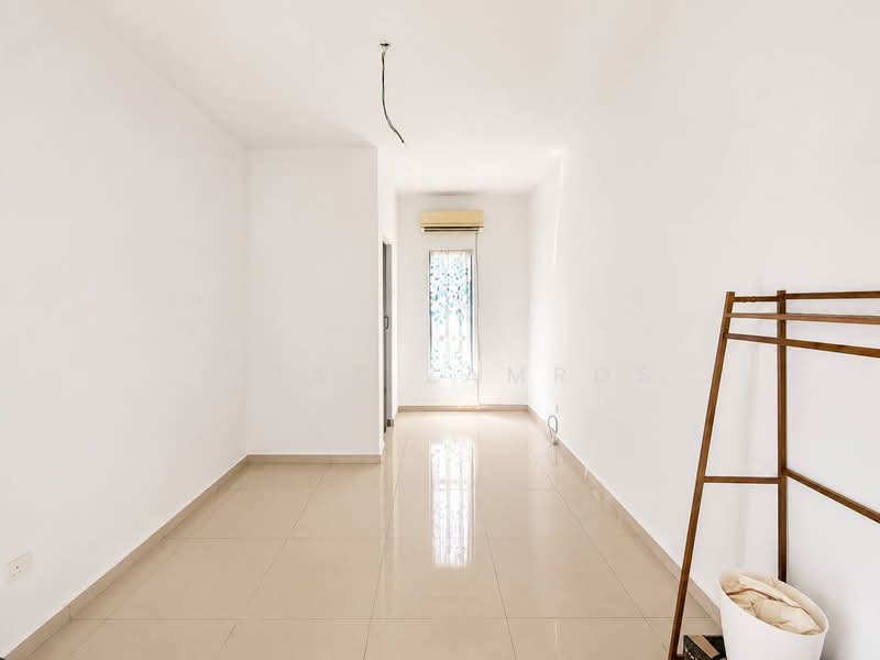 2-storey Terraced House for Sale in Kampung Batu 9 Kebun Baru (Telok Panglima Garang) - Izzat Zamros - PropertyGuru.com.my