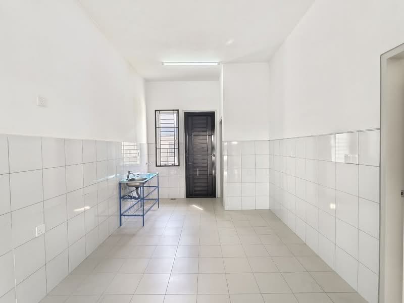 Rumah Teres 2 Tingkat untuk Disewa di Bandar Ainsdale (Seremban) - Rohani Daud - Kitchen - PropertyGuru.com.my