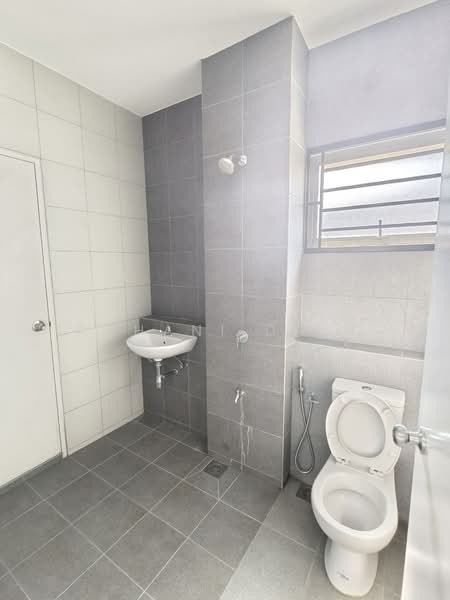 Rumah Teres 2 Tingkat untuk Disewa di Bandar Ainsdale (Seremban) - Rohani Daud - Bathroom - PropertyGuru.com.my