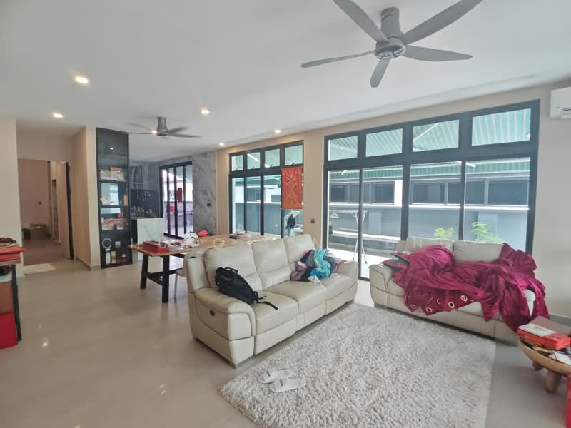 Cluster House for Sale in Eco Botanic (Iskandar Puteri (Nusajaya)) - CHUNG JEN FUNG - Living Room - PropertyGuru.com.my