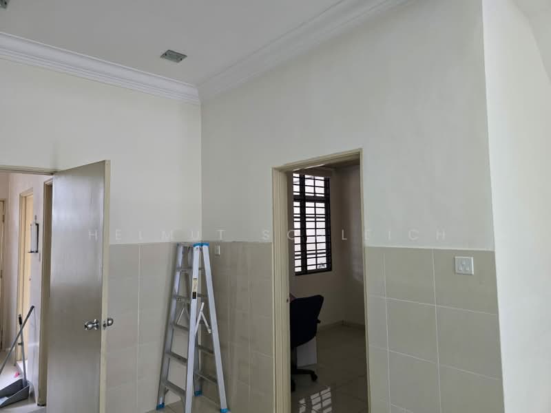 Rumah Teres 2 Tingkat untuk Disewa di Taman Alam Putra (Seri Kembangan) - Helmut Schleich - Interior - PropertyGuru.com.my