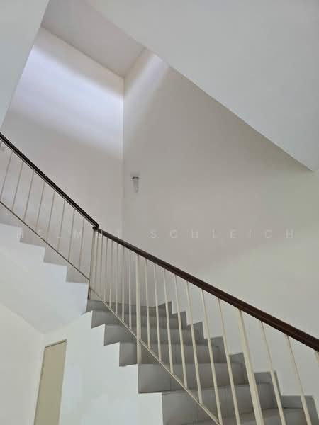 Rumah Teres 2 Tingkat untuk Disewa di Taman Alam Putra (Seri Kembangan) - Helmut Schleich - Interior - PropertyGuru.com.my