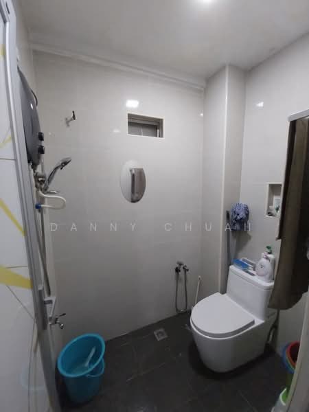 Rumah Teres 2 Tingkat untuk Dijual di TAMAN PUCHONG UTAMA (Puchong) - Danny Chuah - Bathroom - PropertyGuru.com.my