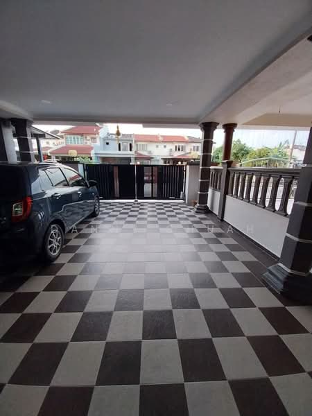 Rumah Teres 2 Tingkat untuk Dijual di TAMAN PUCHONG UTAMA (Puchong) - Danny Chuah - Exterior - PropertyGuru.com.my