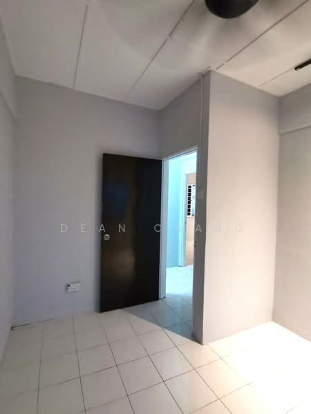 Rumah Flat untuk Dijual di Flat Taman Bukit Angkasa - Dean Chang - Interior - PropertyGuru.com.my