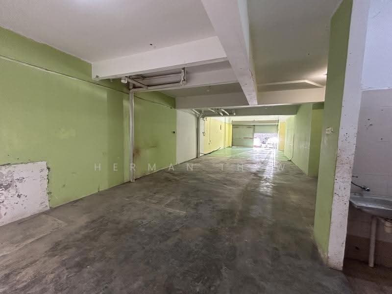 Kedai untuk Disewa di Taman Subang Mas (Subang Jaya) - Herman Thow - Interior - PropertyGuru.com.my