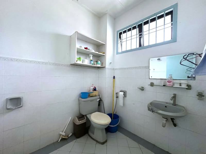 2-storey Terraced House for Sale in Permas Jaya (Johor Bahru) - Karl Lim - Bathroom - PropertyGuru.com.my