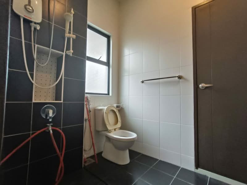 Rumah Berkembar untuk Dijual di Taman Nusa Idaman (Iskandar Puteri (Nusajaya)) - SK GOO - Bathroom - PropertyGuru.com.my