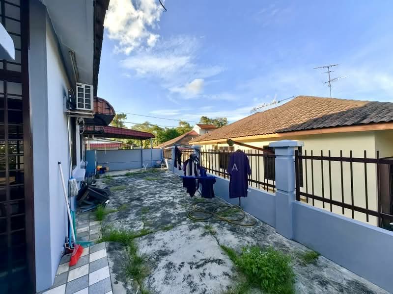 Rumah Teres 1 Tingkat untuk Dijual di Permas Jaya (Johor) - Yen Ma - Exterior - PropertyGuru.com.my