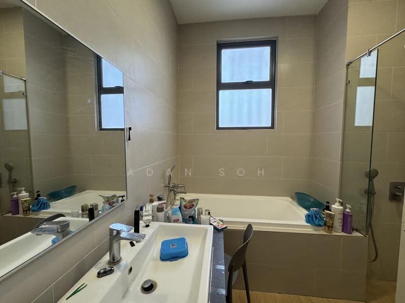 Rumah Berkembar untuk Dijual di Setia Alam (Selangor) - Adan Soh - Bathroom - PropertyGuru.com.my