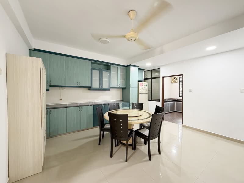 2-storey Terraced House for Rent in Taman Puteri Wangsa (Ulu Tiram) - Lywen Thye - Kitchen - PropertyGuru.com.my