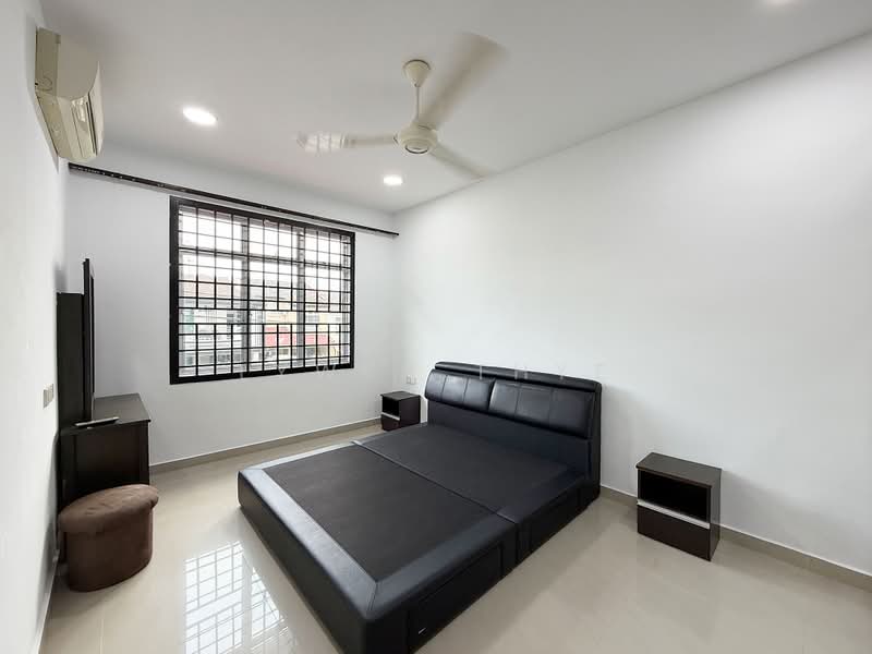 2-storey Terraced House for Rent in Taman Puteri Wangsa (Ulu Tiram) - Lywen Thye - Bedroom - PropertyGuru.com.my