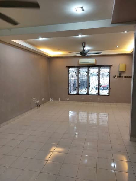 Rumah Teres 2-Tingkat untuk Disewa di Bandar Parklands (Klang) - Canly Tee - Living Room - PropertyGuru.com.my
