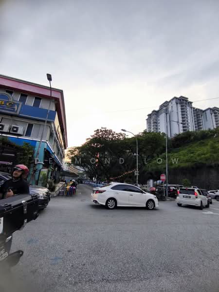 Shop for Rent in Desa Petaling (Kuala Lumpur) - Desmond Low - Exterior - PropertyGuru.com.my