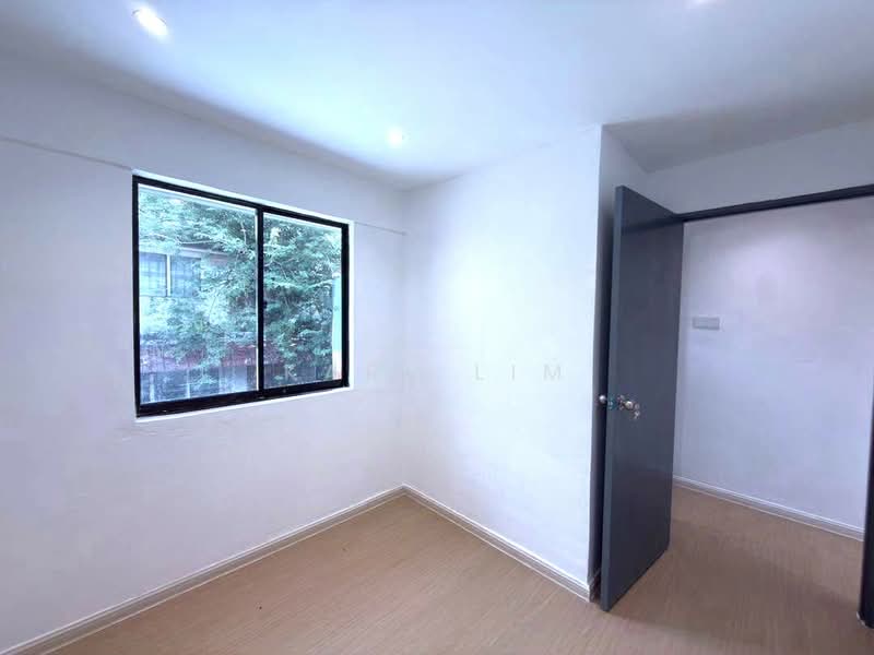 Rumah Teres 2 Tingkat untuk Dijual di Permas Jaya (Johor Bahru) - Karl Lim - Bedroom - PropertyGuru.com.my