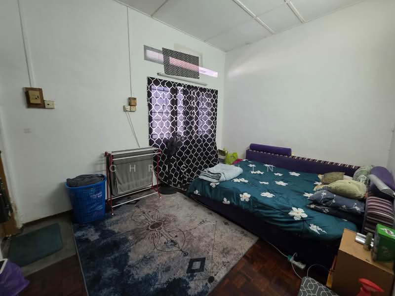 Rumah Teres 2 Tingkat untuk Disewa di Ipoh (Perak) - Chris Chin - Bedroom - PropertyGuru.com.my