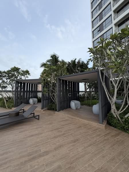 Service Residence for Sale at Edelweiss @ Tropicana Gardens - Joey Chea - Pool lounge - PropertyGuru.com.my