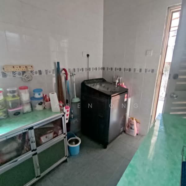 Rumah Teres 2 Tingkat untuk Dijual di Putra Heights (Subang Jaya) - Karen Ong - Kitchen - PropertyGuru.com.my