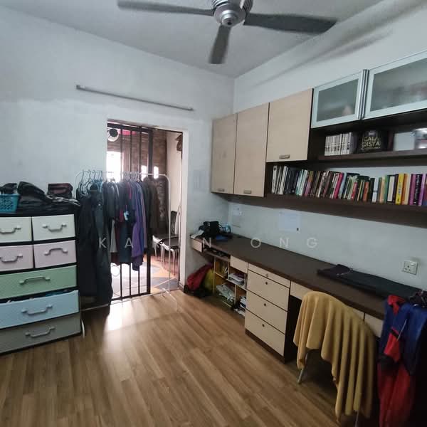 Rumah Teres 2 Tingkat untuk Dijual di Putra Heights (Subang Jaya) - Karen Ong - Study - PropertyGuru.com.my