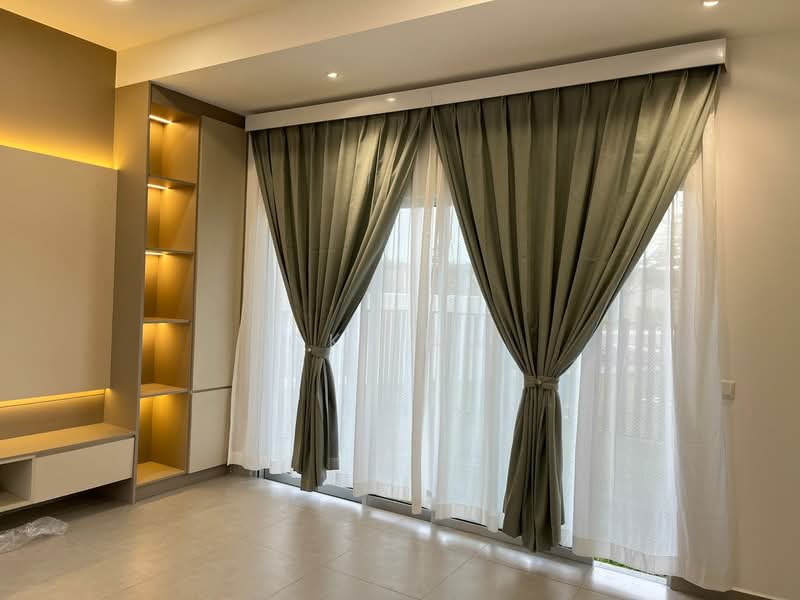 Rumah Teres 2 Tingkat untuk Dijual di Semenyih (Selangor) - CK Law - Living Room - PropertyGuru.com.my
