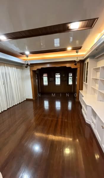 Rumah Banglo untuk Dijual di Country Heights (Kajang) - Jun Ming - Living Room - PropertyGuru.com.my
