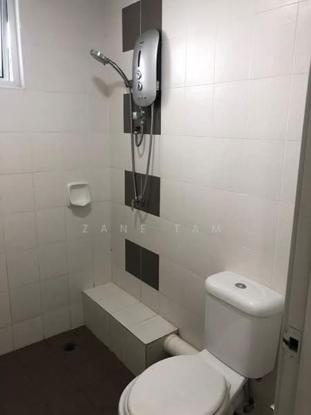 Kondominium untuk Disewa di The Golden Triangle Condominium - Zane Tam - Bathroom - PropertyGuru.com.my