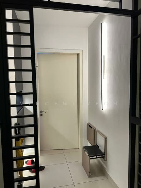 Kondominium untuk Dijual di Waltz Residences - Vincent Yeoh - Entrance - PropertyGuru.com.my