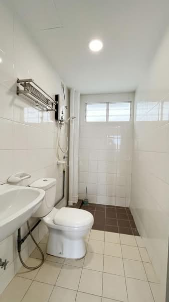 Apartment for Rent at Seri Jati - Veni Foo Yoke Fuang - Bathroom - PropertyGuru.com.my