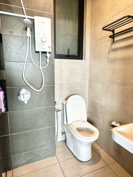 Service Residence for Sale at Urban Suites - Charles Chaw - Bathroom - PropertyGuru.com.my
