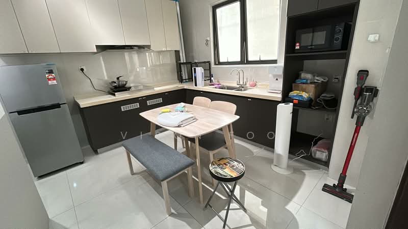 Condominium for Sale at Royal Strand @ Country Garden Danga Bay - Vison Foo - Kitchen - PropertyGuru.com.my
