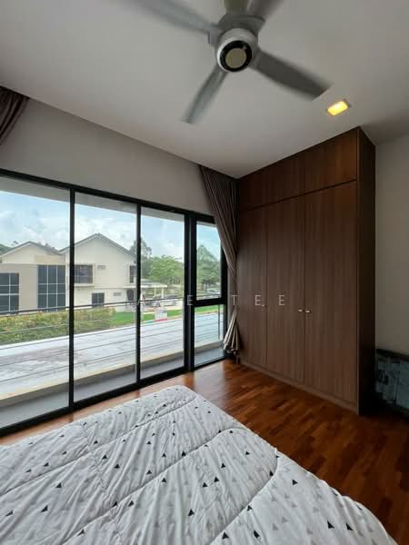 Rumah Banglo untuk Dijual di Leisure Farm (Gelang Patah) - Kate Tee - Bedroom - PropertyGuru.com.my